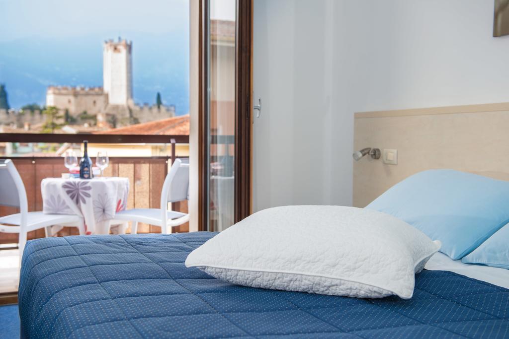 Hotel Erika Malcesine Rum bild