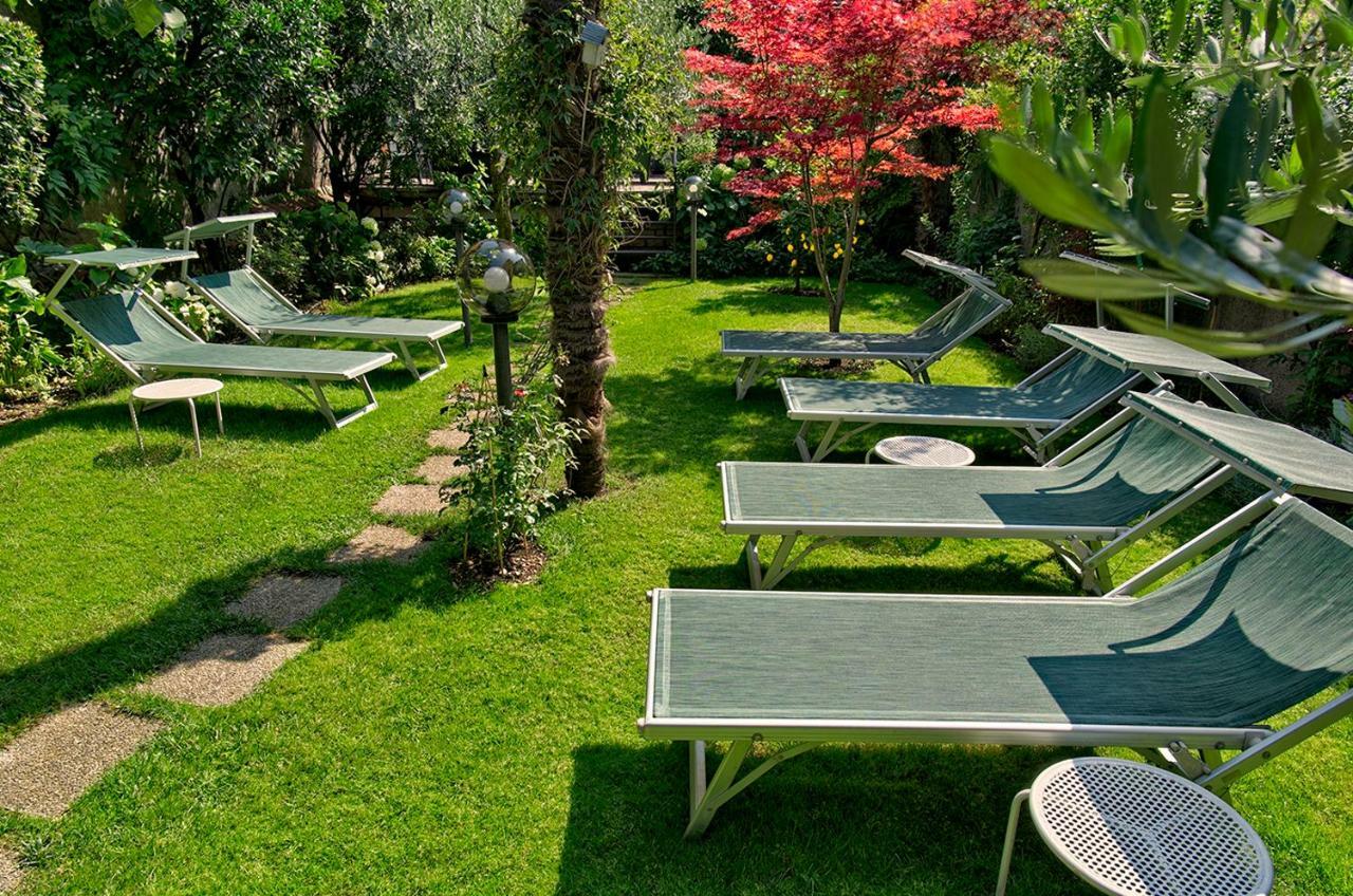 Hotel Erika Malcesine Exteriör bild